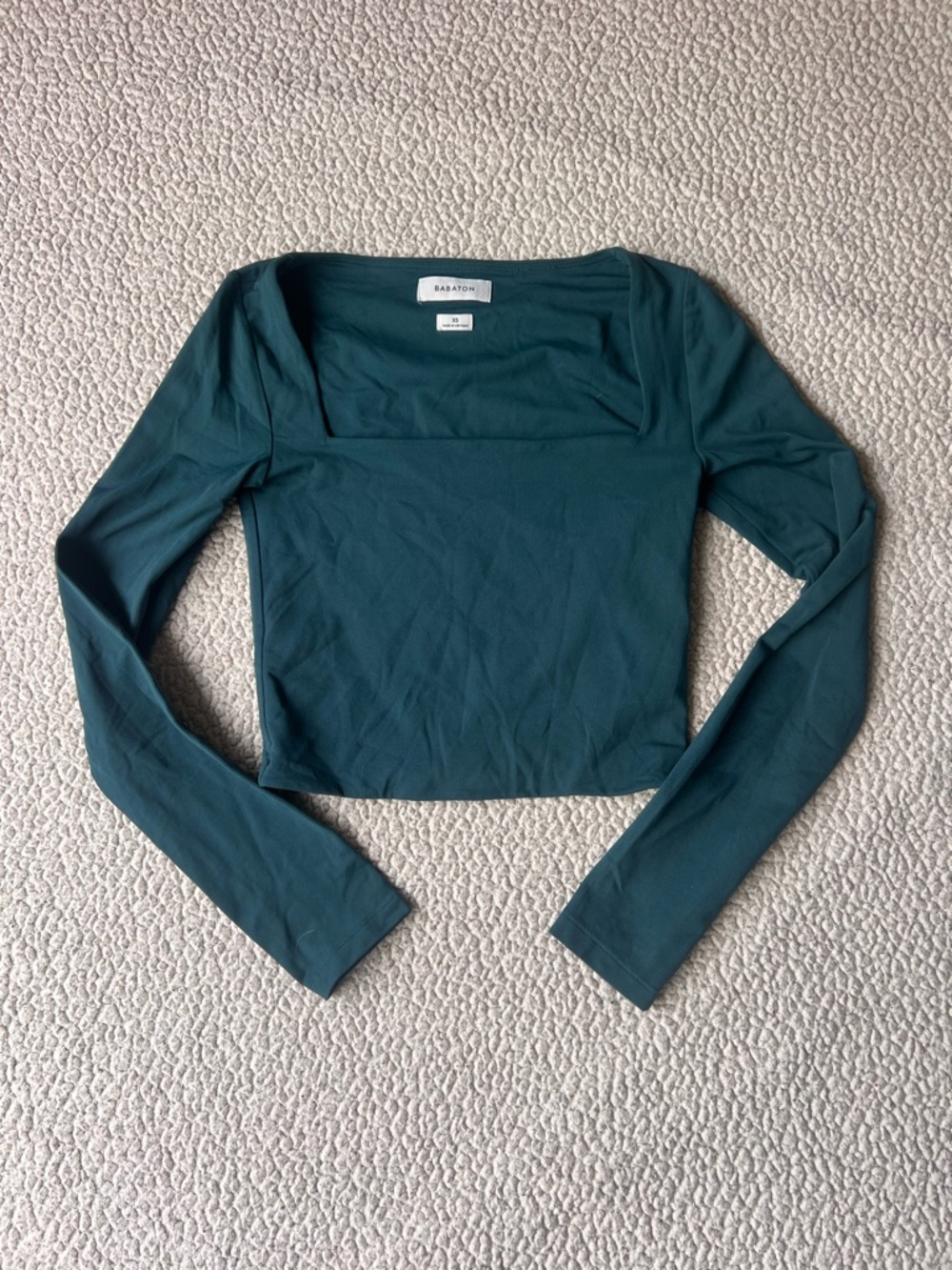 Aritzia Babaton Contour Long Sleeve Crop Top Forest Green Basic Layer Size XS